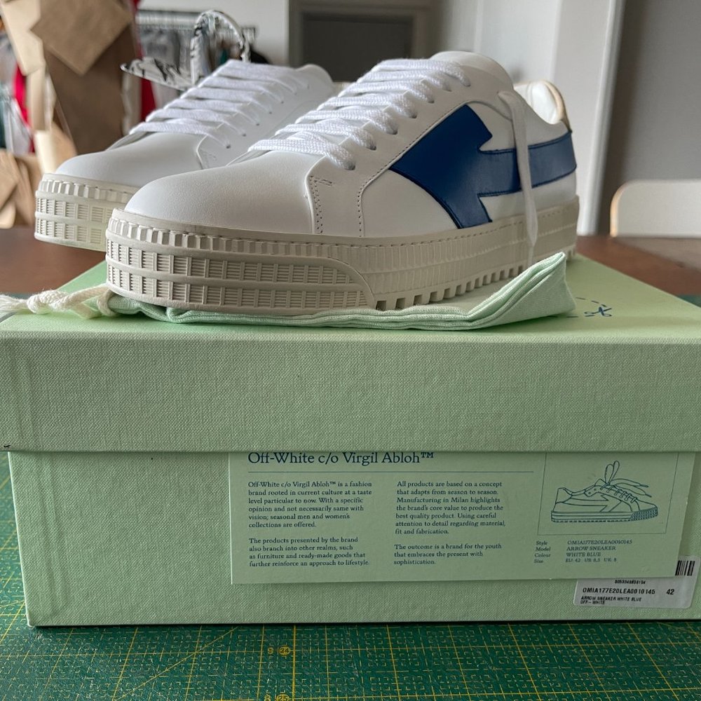 *SOLD* Off-white blue arrow sneakers - Picture 1 of 8